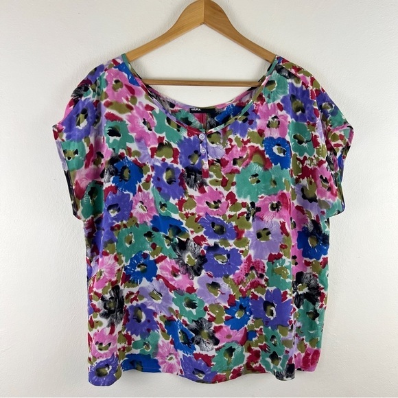 BDG 100% Silk Urban Outfitters Watercolor Floral Print Lightweight Boho Top - Picture 2 of 12